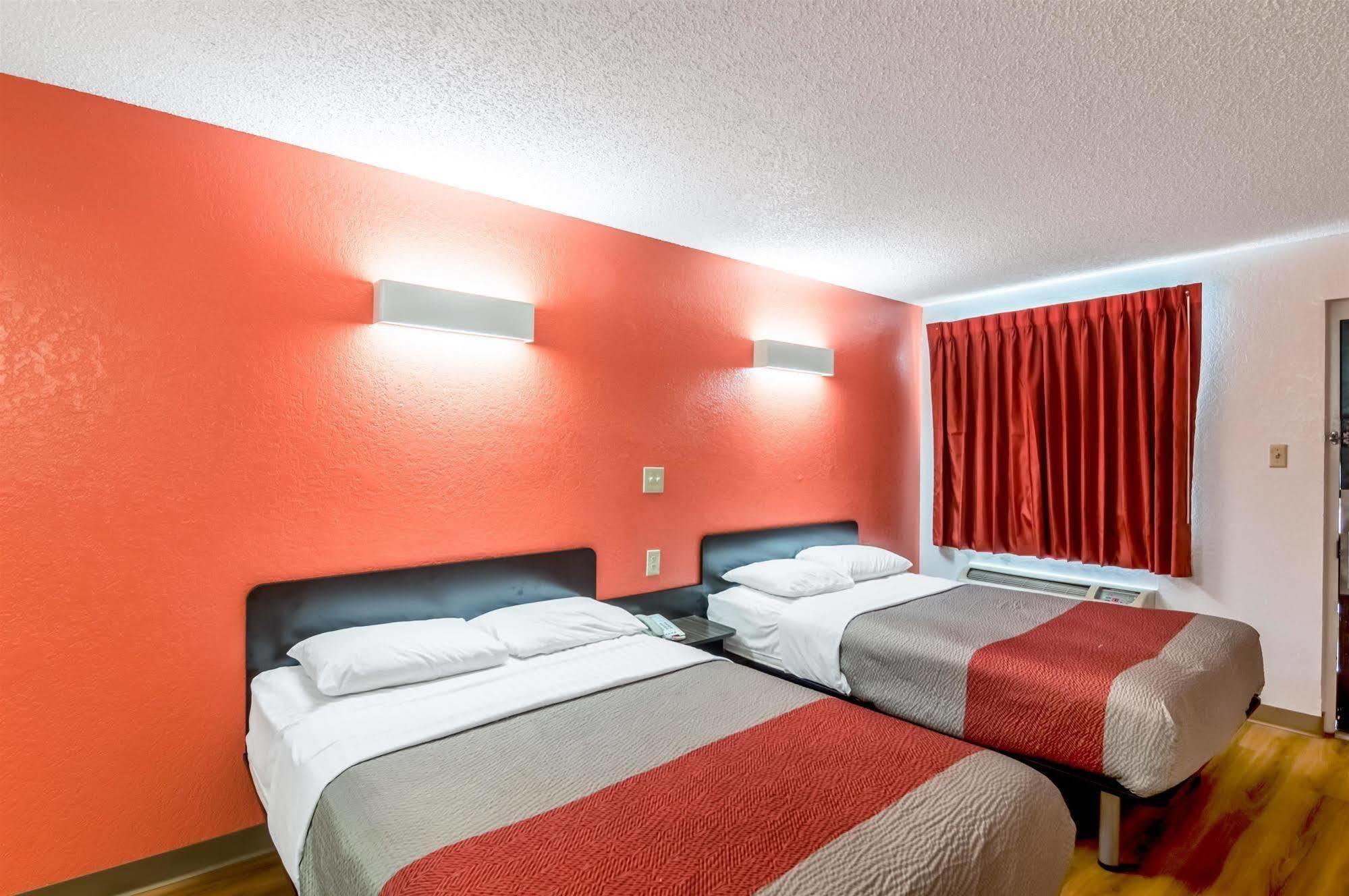 Econo Lodge Del City Exterior foto
