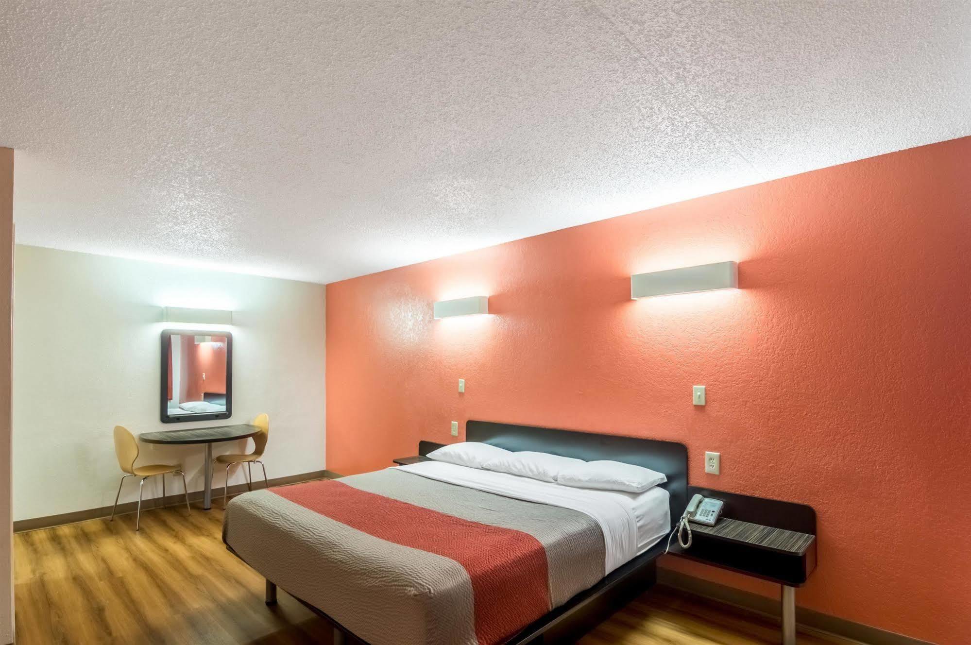 Econo Lodge Del City Exterior foto